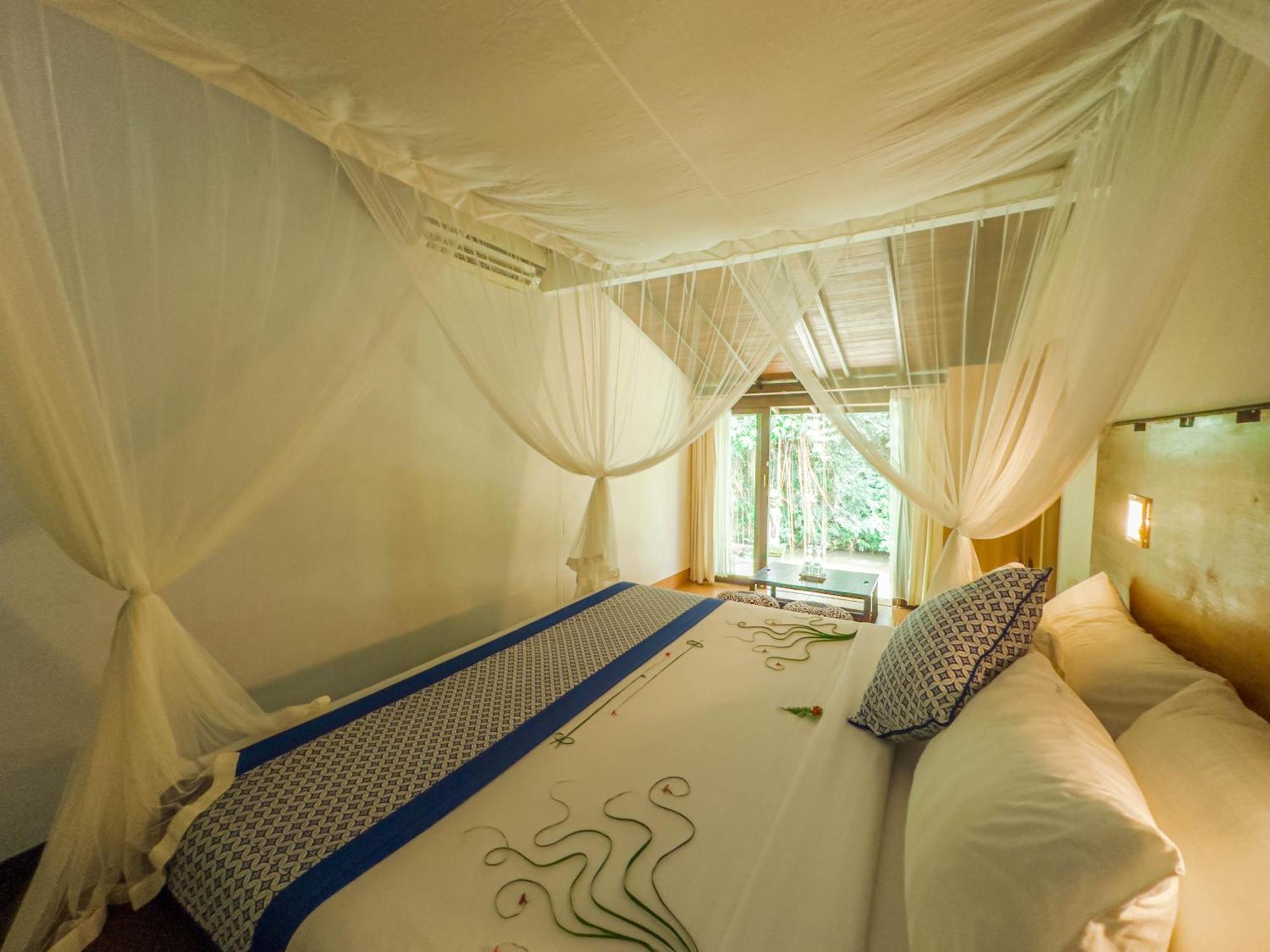 Ubud Sari Health Resort Exterior photo