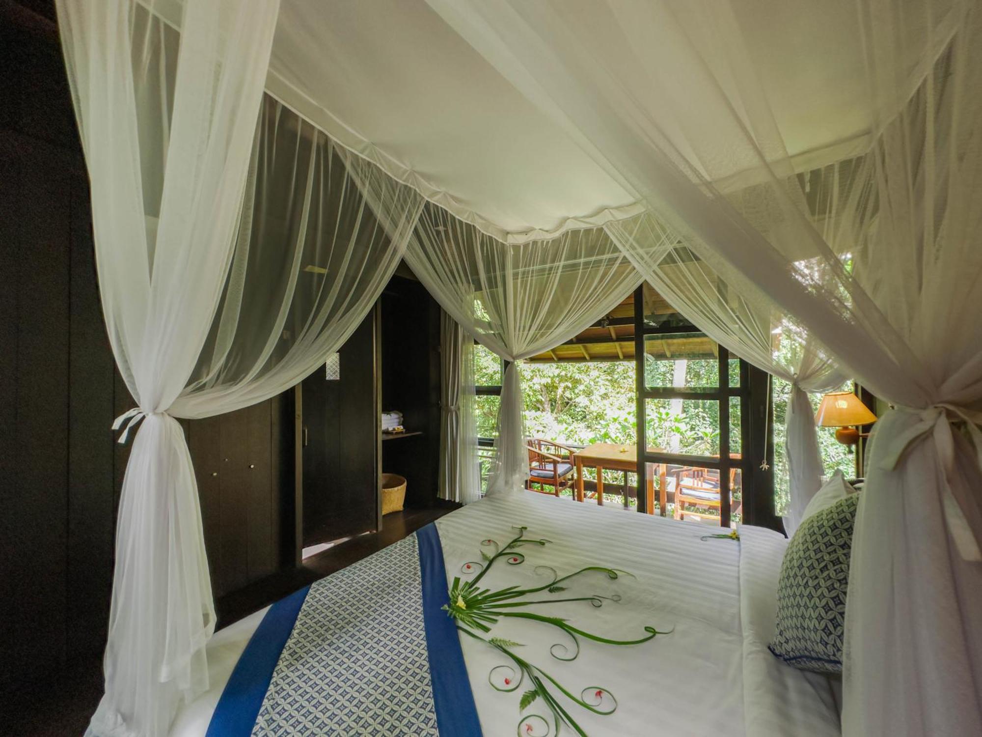 Ubud Sari Health Resort Exterior photo