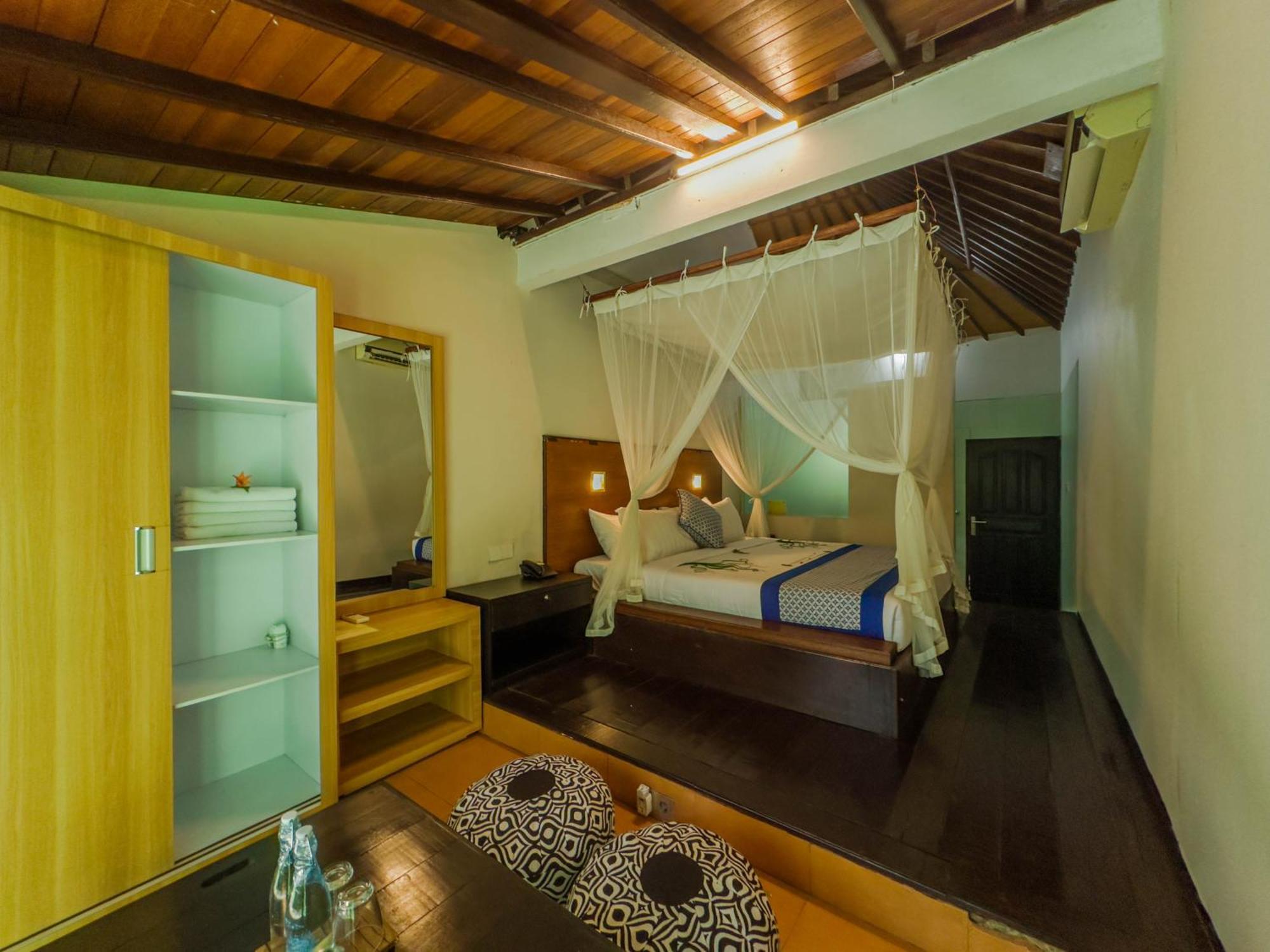 Ubud Sari Health Resort Exterior photo