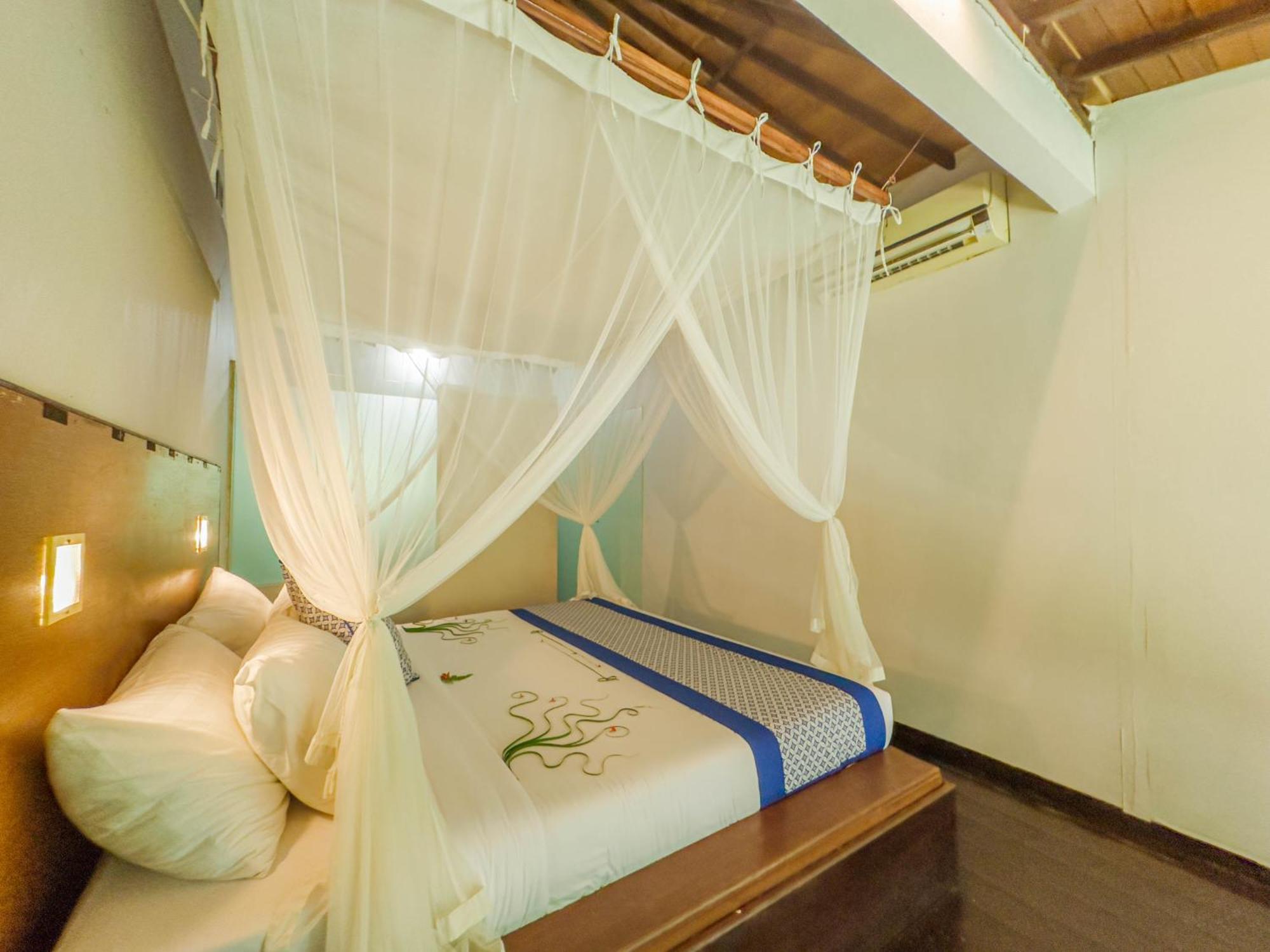 Ubud Sari Health Resort Exterior photo