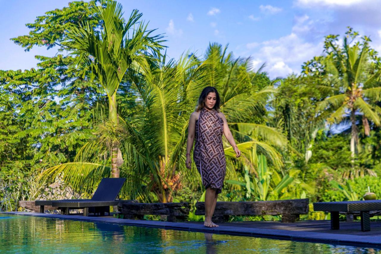 Ubud Sari Health Resort Exterior photo